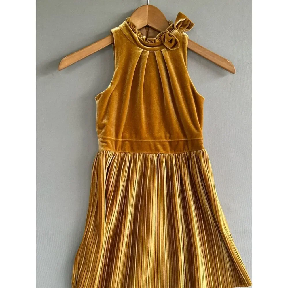 🎉5 for $45🎉 Gianni Bini dress velvet girls size 6
